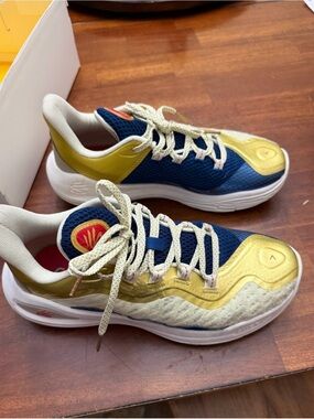 Limited Edition Curry 11 “Champion Mindset”